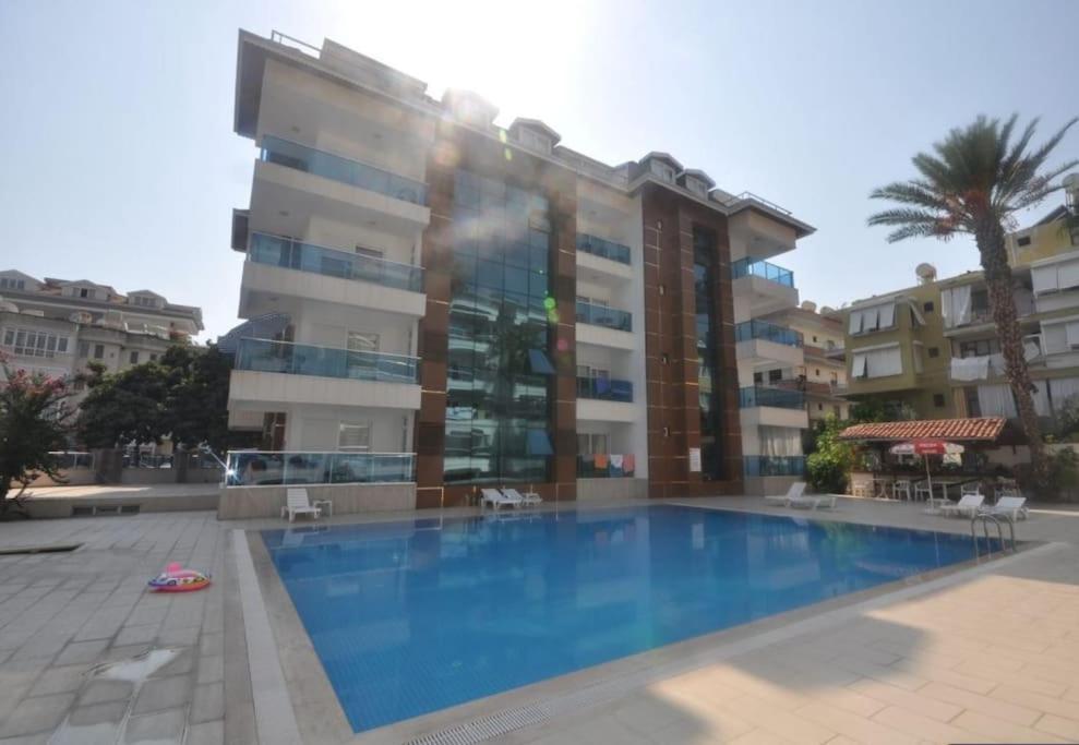 Sun Homes: A Travellers Paradise Apartament
